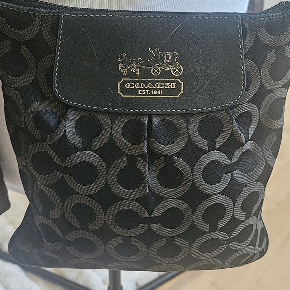 Coach Crossbody Canvas Black/Grey Shoulder Bag Swing Pack Signature C Top Logo - Picture 2 of 9